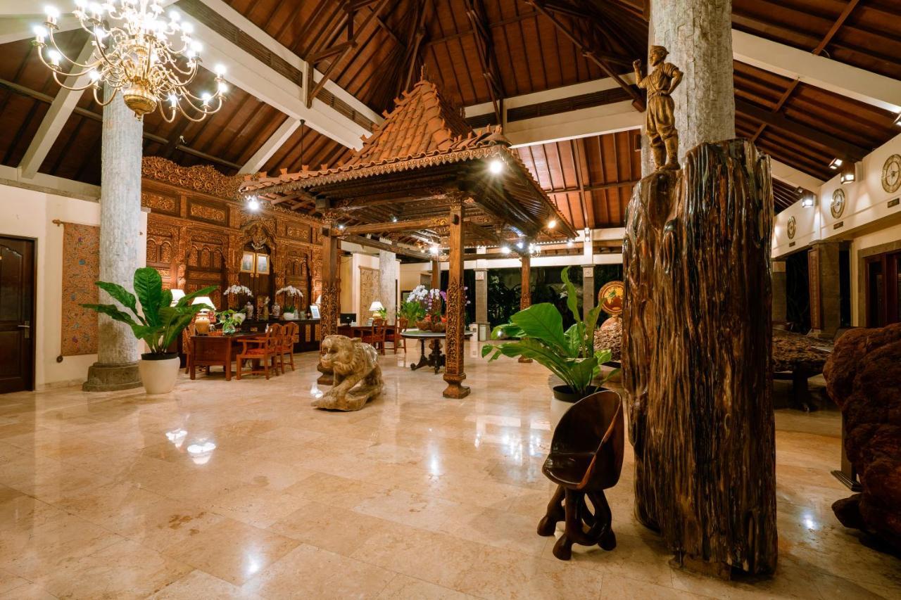 Hotel Kumala Pantai Legian  Exterior photo