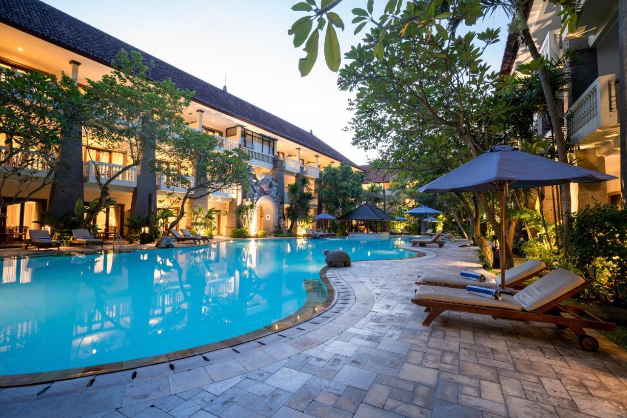 Hotel Kumala Pantai Legian  Exterior photo
