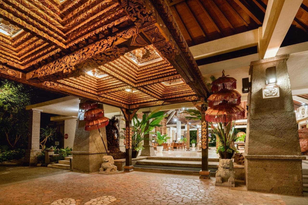 Hotel Kumala Pantai Legian  Exterior photo
