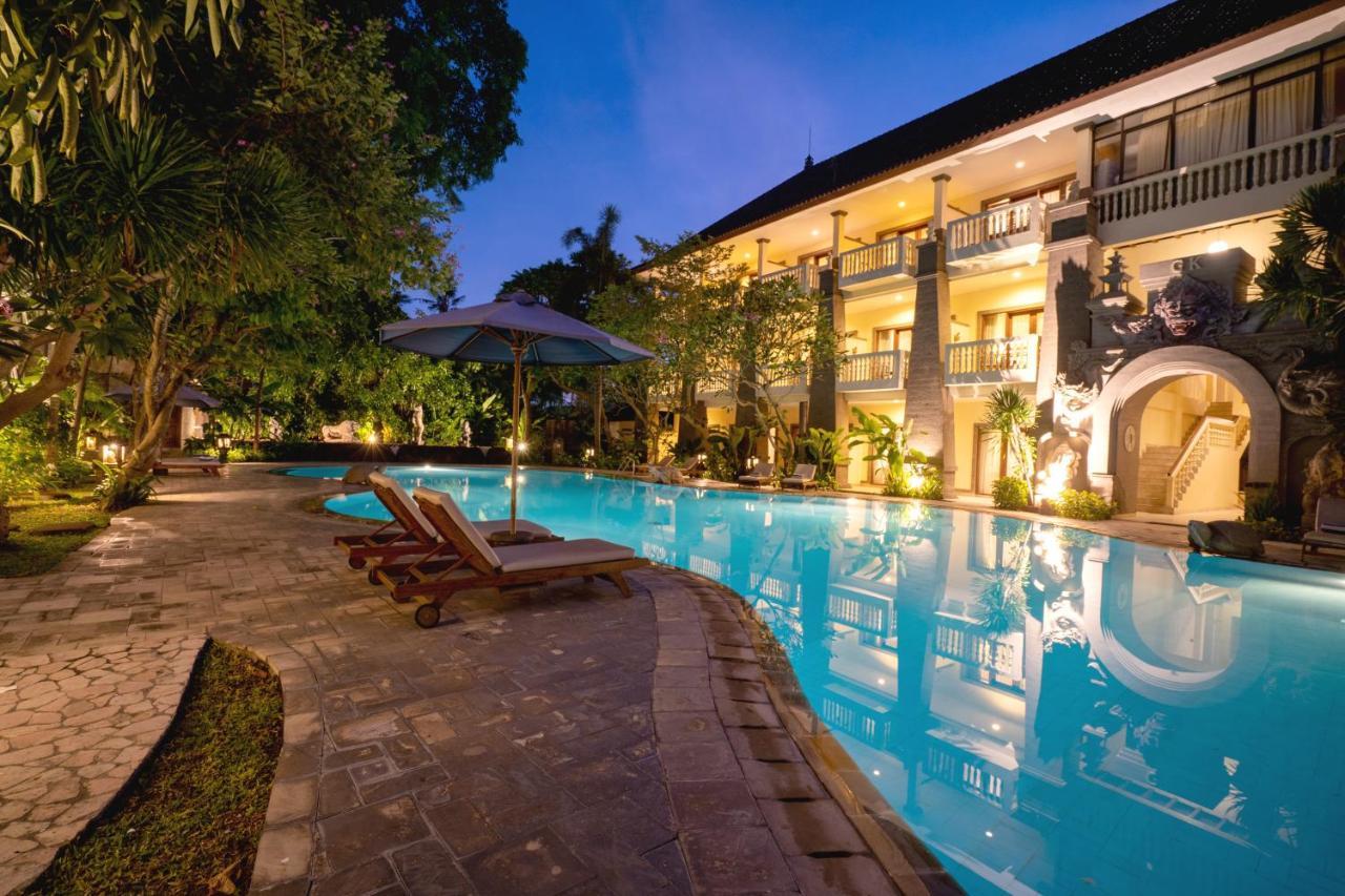 Hotel Kumala Pantai Legian  Exterior photo
